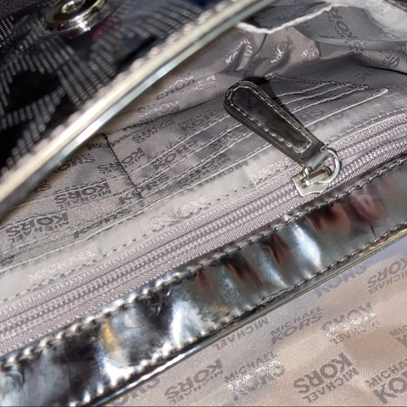 Michael Kors Purse - Picture 7 of 8